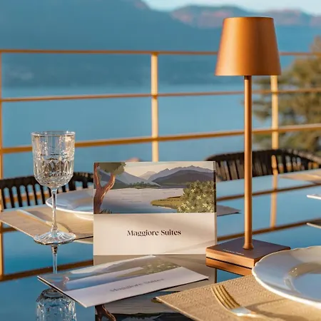 Duplex Lakeside Penthouse * Porto Valtravaglia