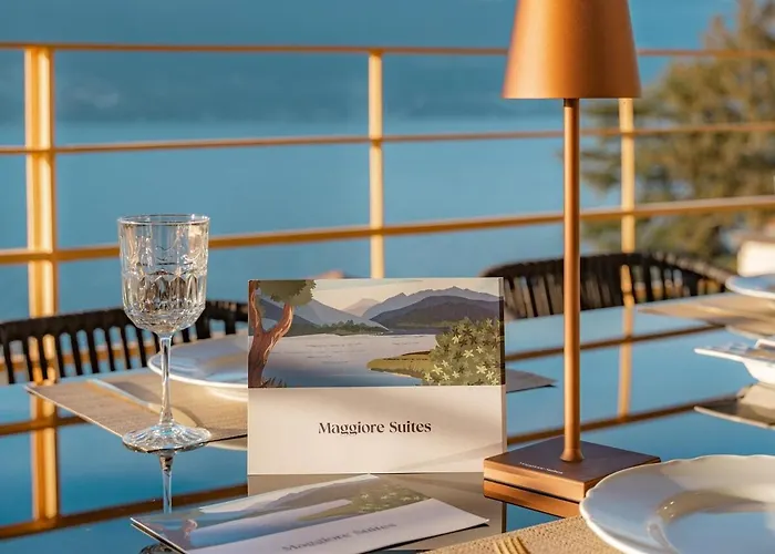 Duplex Lakeside Penthouse * Porto Valtravaglia